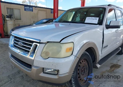 2006 Ford Explorer Eddie Bauer z USA, uszkodzony, nr VIN 1FMEU74836UA81804